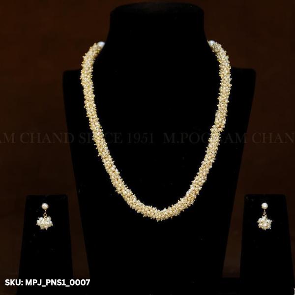 hyderbad One Line Pearl Necklace